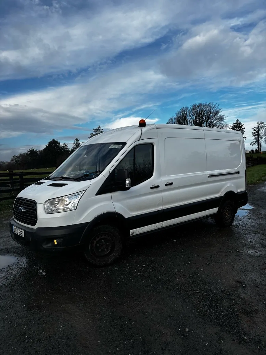 Transit van - Image 3