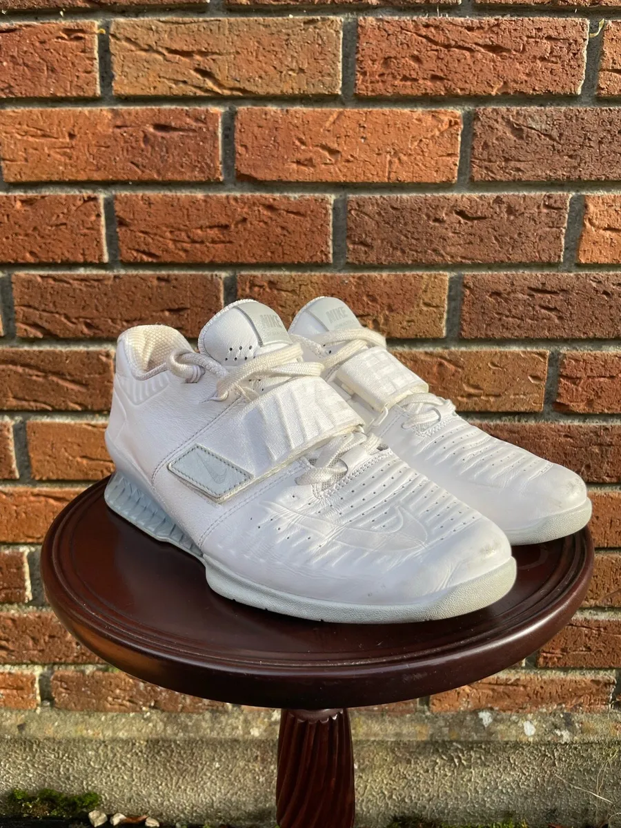 Nike Romaleo 3 Men’s Weight Lifting Shoe UK 8 - Image 1