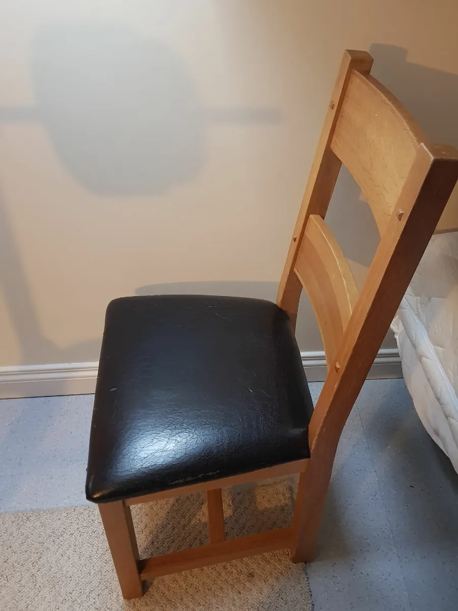 Dinning chairs - Image 3