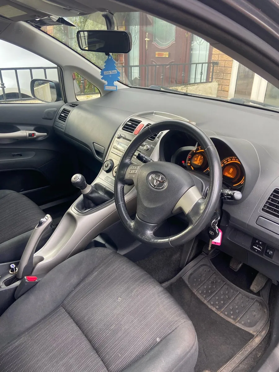 Toyota Auris - Image 3