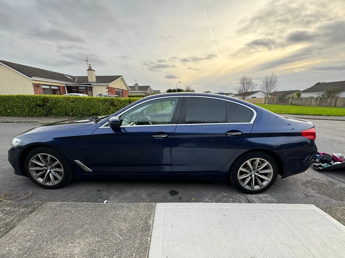 BMW 5 Series 520 - Image 3