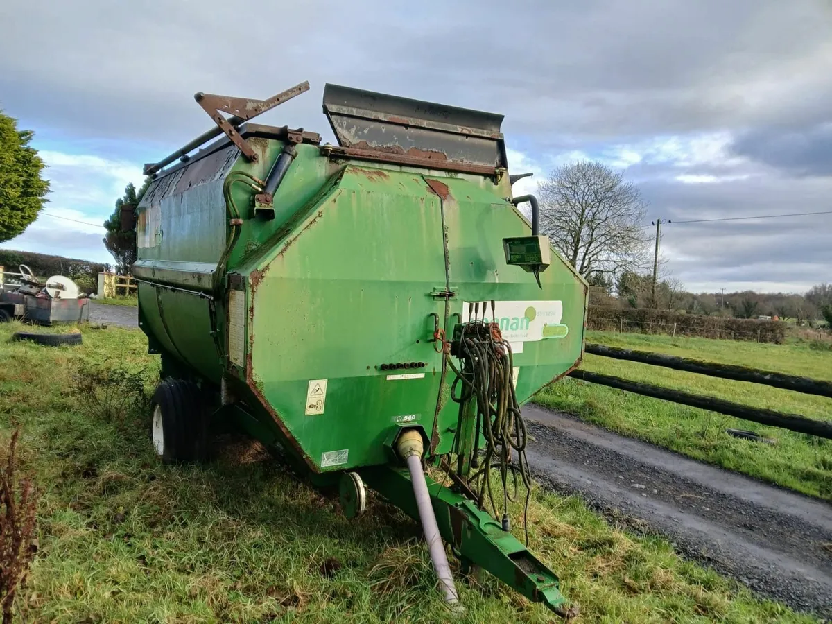 Diet Feeder and Agitator - Image 1