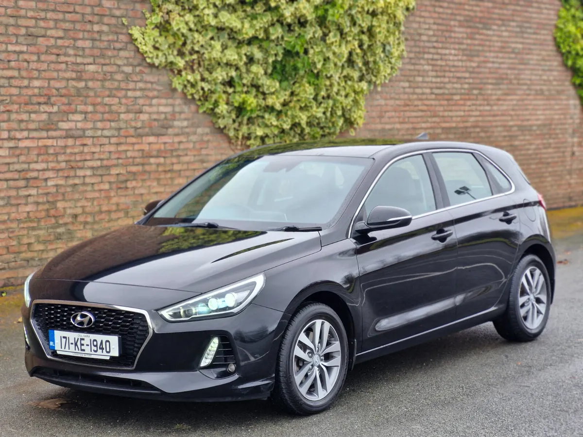 Hyundai i30 DELUXE PLUS FINANCE AVAILABLE - Image 4