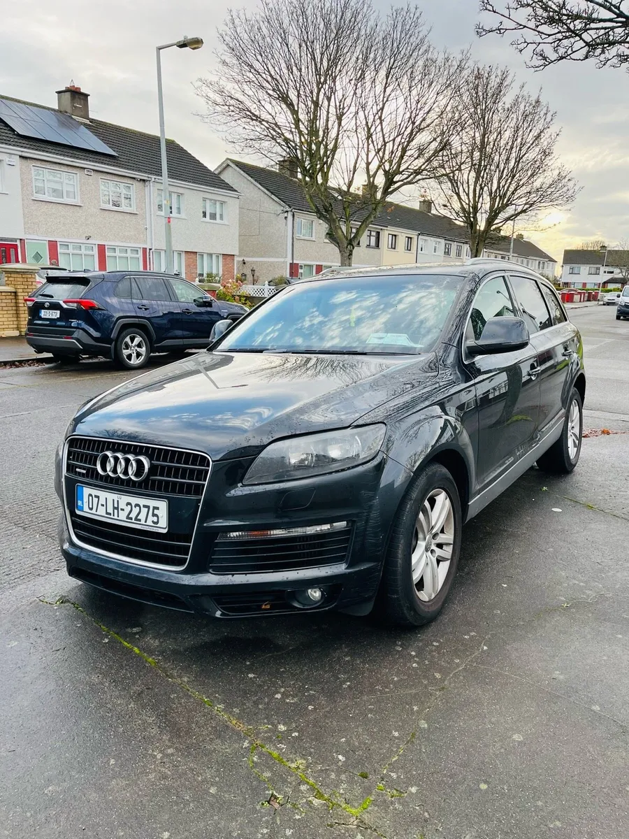Audi Q7 3.0 TDI 2007 . 7 seater - Image 2