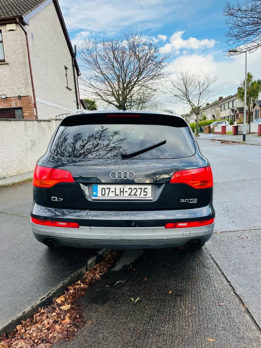 Audi Q7 3.0 TDI 2007 . 7 seater - Image 4