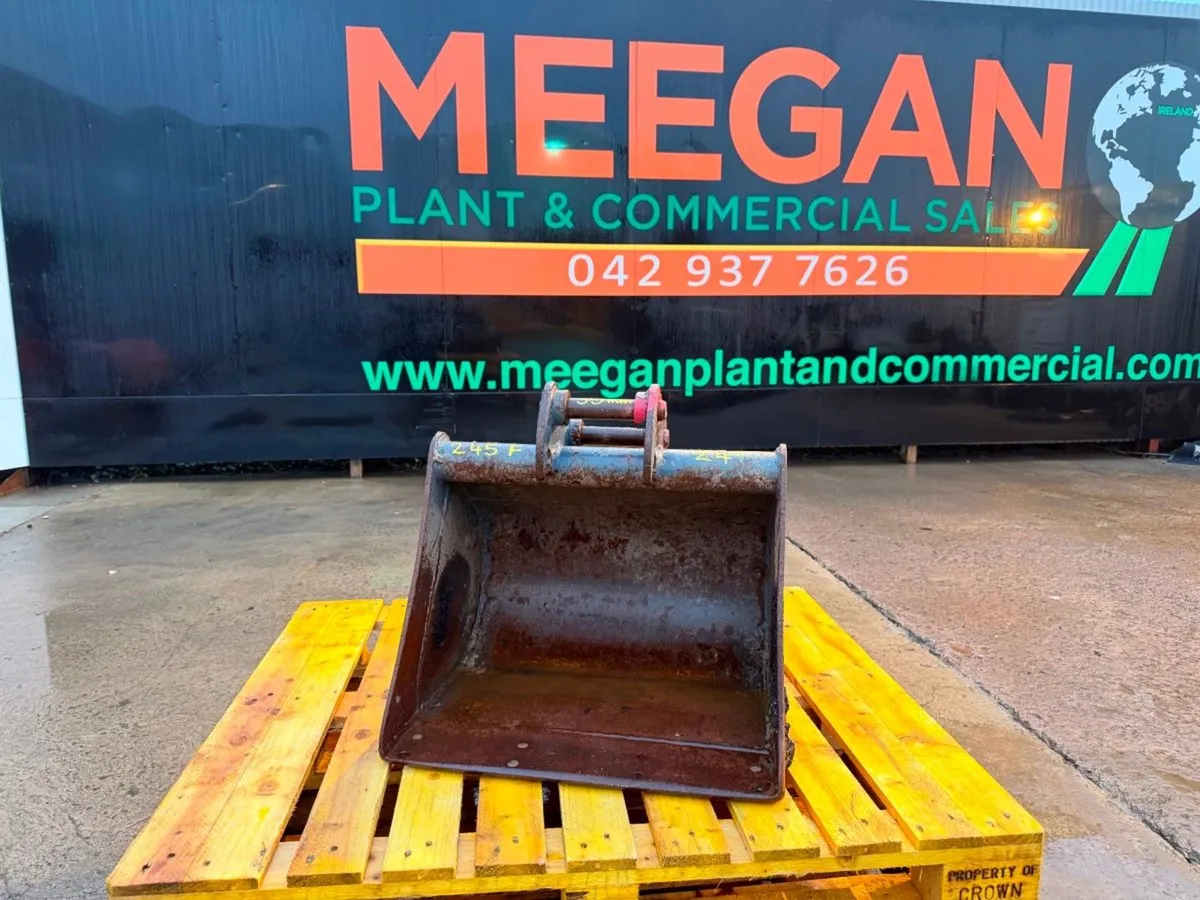 24" BUCKET ... 35MM PINS ....245F - Image 1