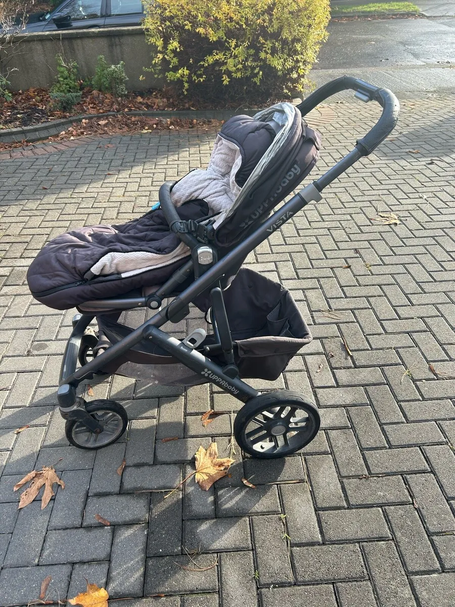 Uppa Baby Vista Buggy- with bassinet and footmuff - Image 1