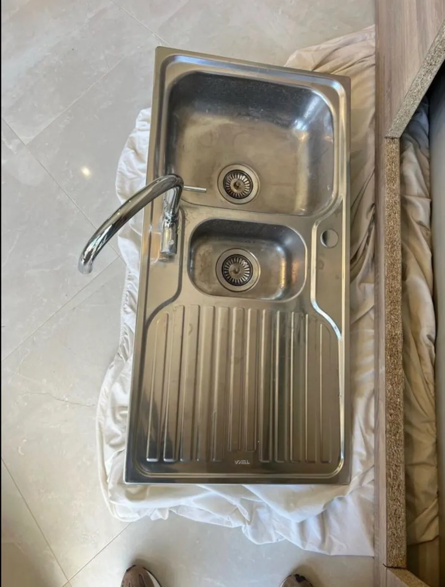 Kitchen Steel sink and Tap - Image 1