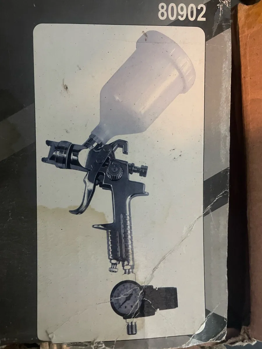 Spray gun - Image 1