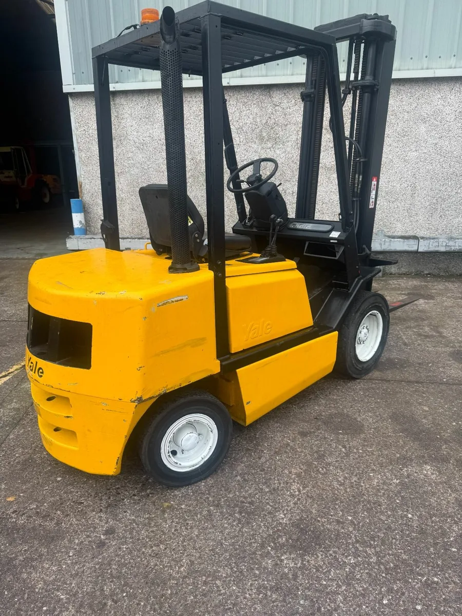 FORKLIFT      Yale - Image 1