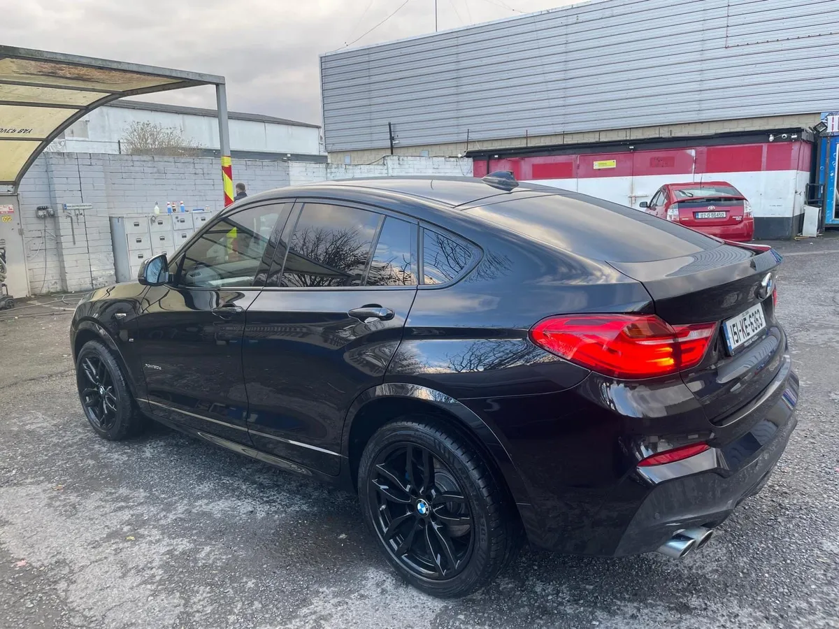 BMW x4 - Image 2