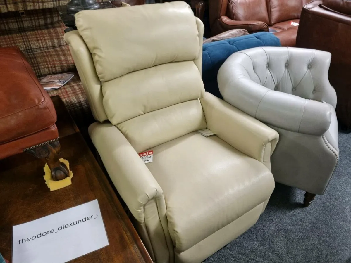 Rise and recline chair