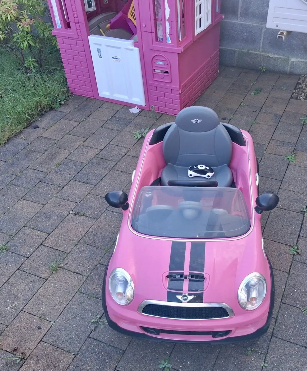 Electric ride on pink car +optional remote control - Image 2