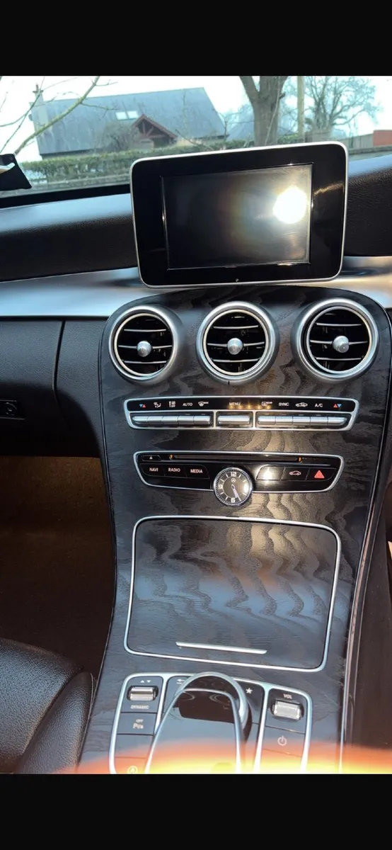 Mercedes-Benz C-Class 2017 - Image 3