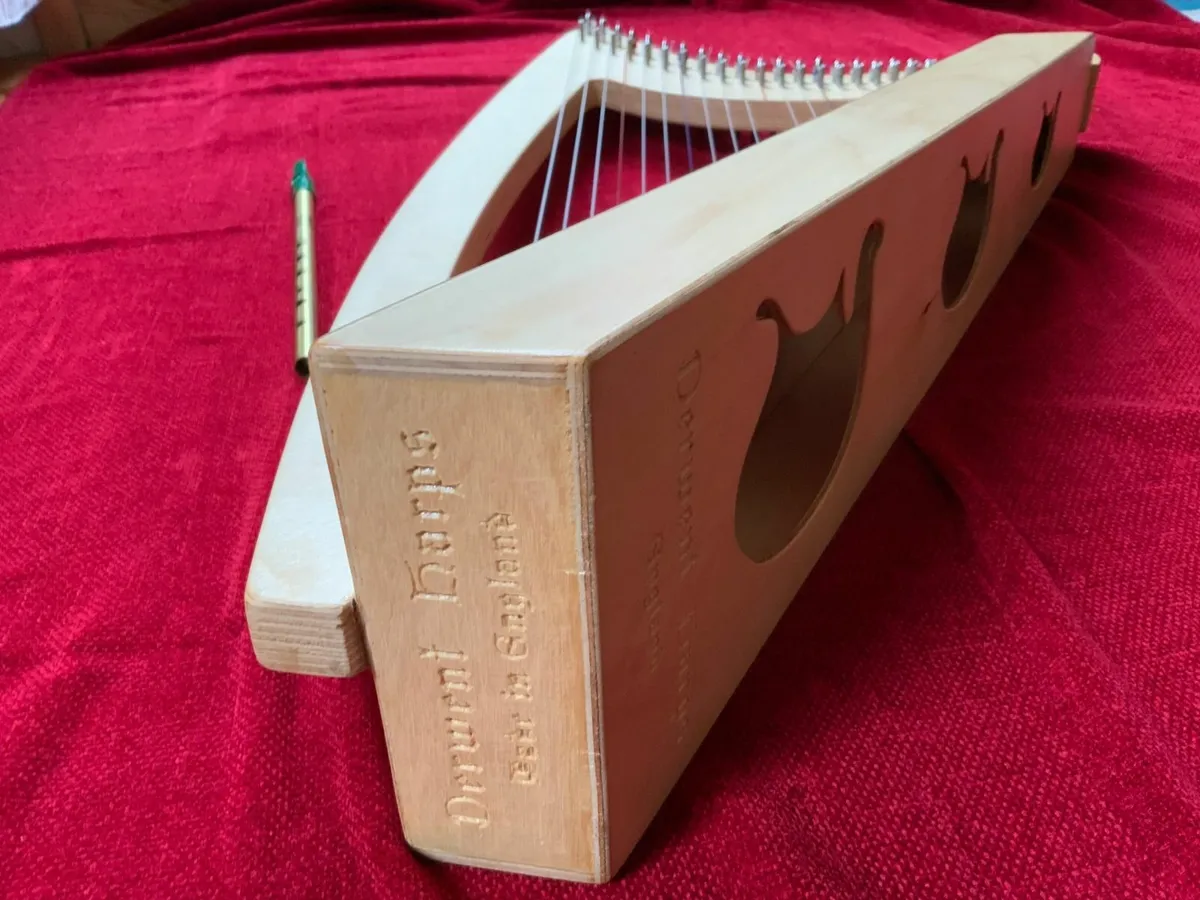 Beginner Harp 20 strings (Derwent Adventurer) - Image 3