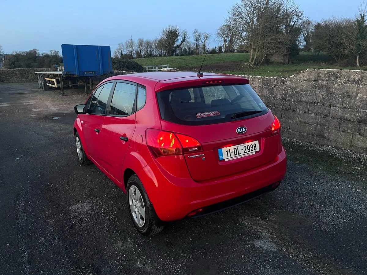 Kia Venga 2011 - Image 4
