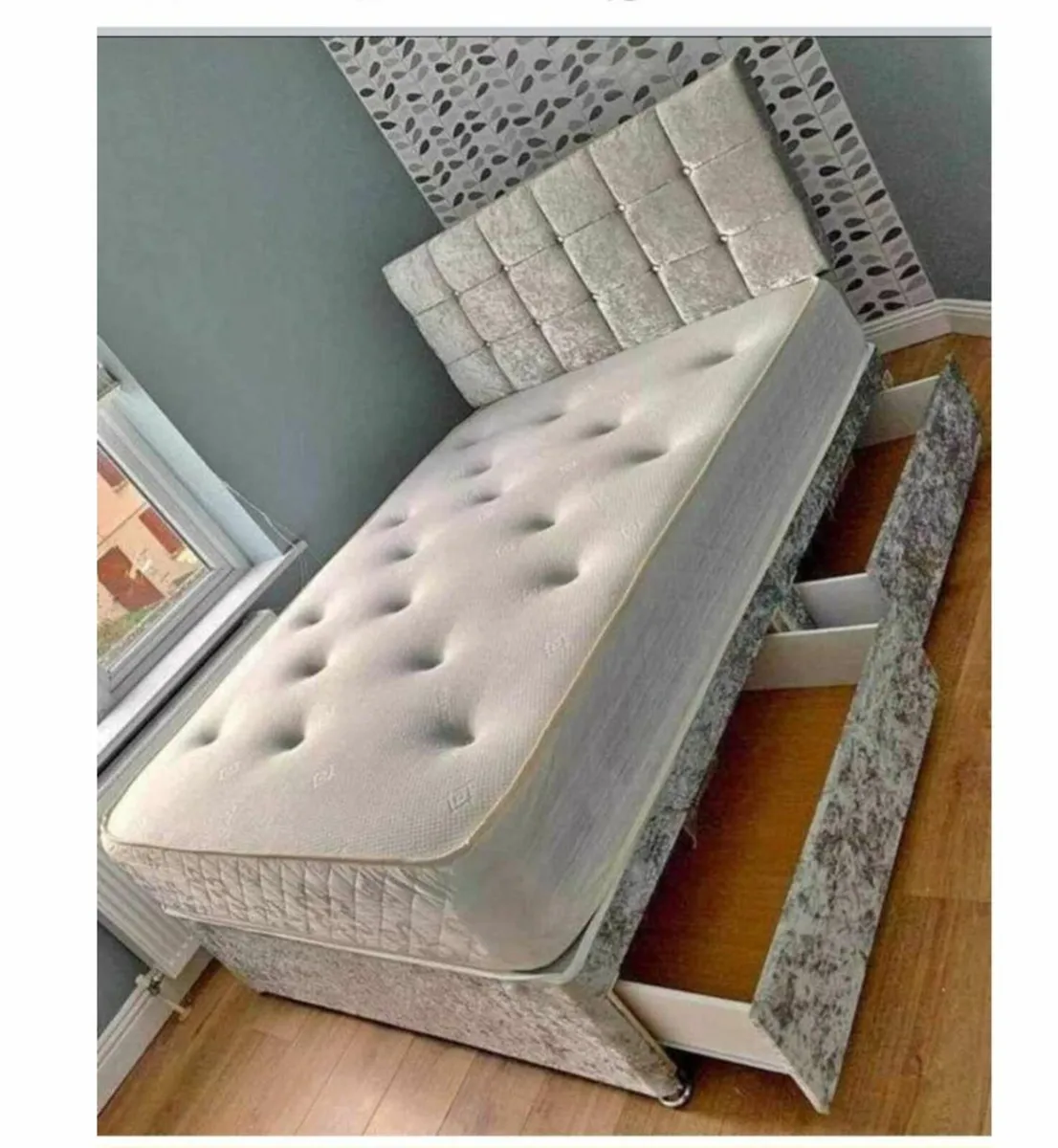 Bed grey crush velvet - Image 1