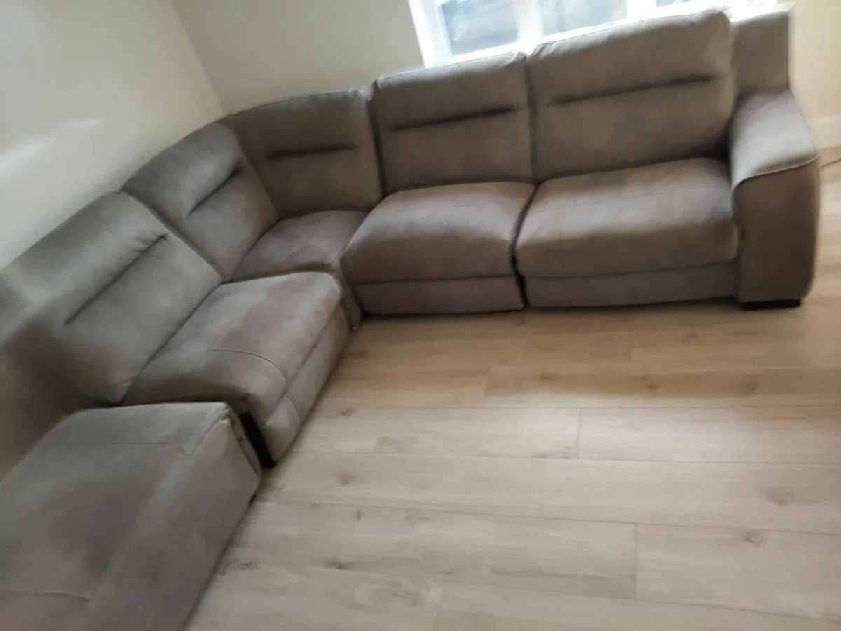 Furniture couch - Image 1