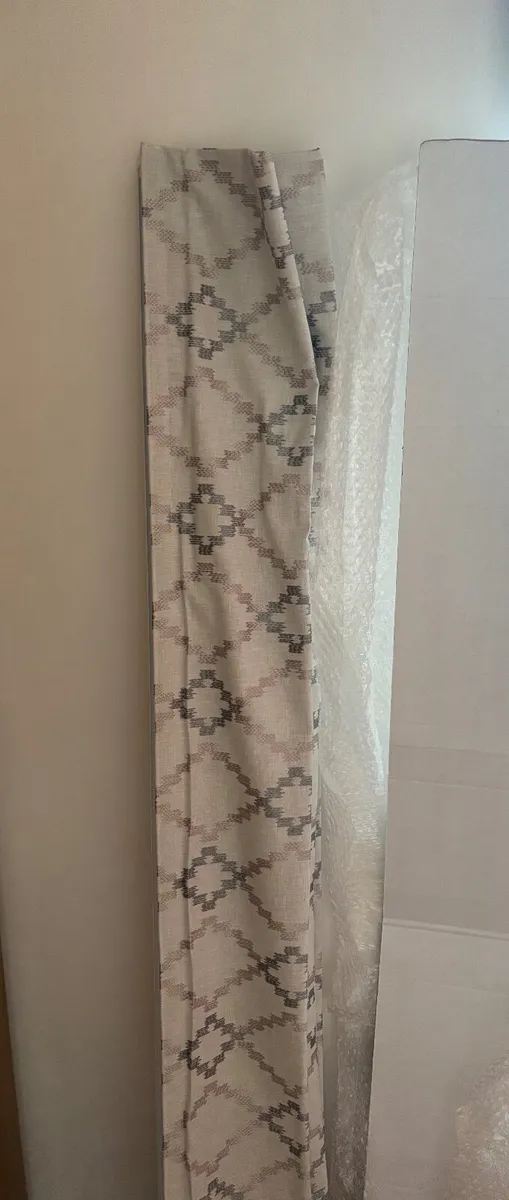 Roman Blind  brand new - Image 1