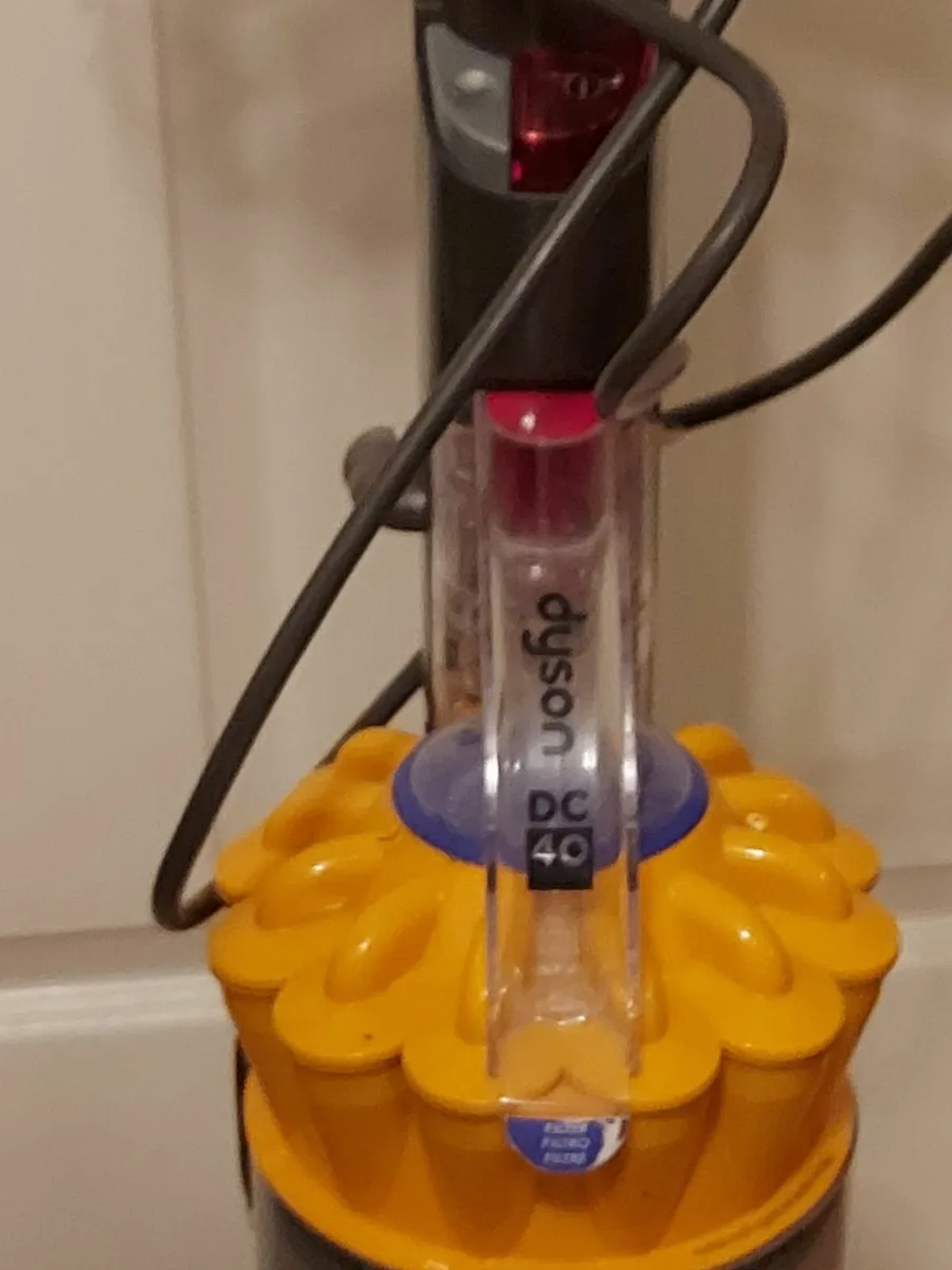 Dyson DC 40, Big Ball Upright Vacuum Cleaner - Image 3