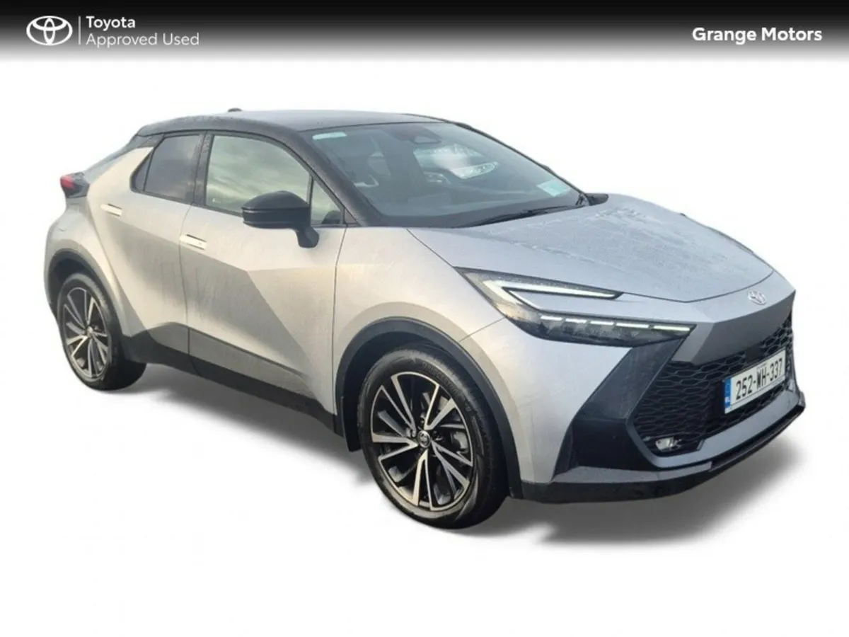 Toyota C-HR 2.0LTR PHEV SOL**70KM + FULL ELECTRIC* - Image 1
