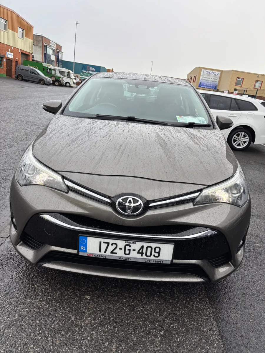 2017 Toyota Avensis 1.6D-4D Luna Navi Saloon - Image 4