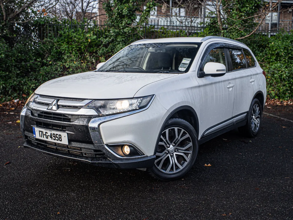 Mitsubishi Outlander 2017 4WD 7-Seater - Image 1