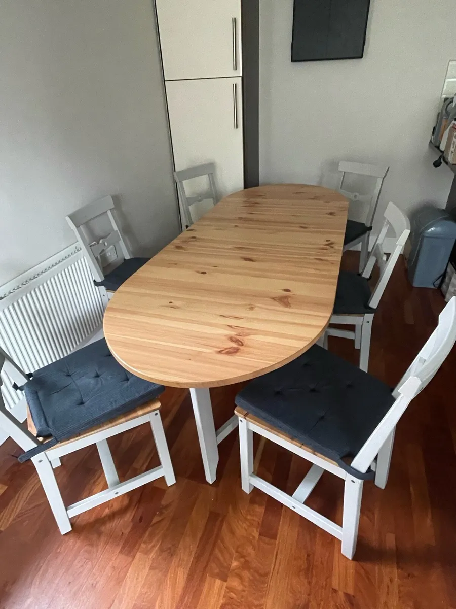 Dining table - adjustable drop leaf - 6 chairs - Image 1