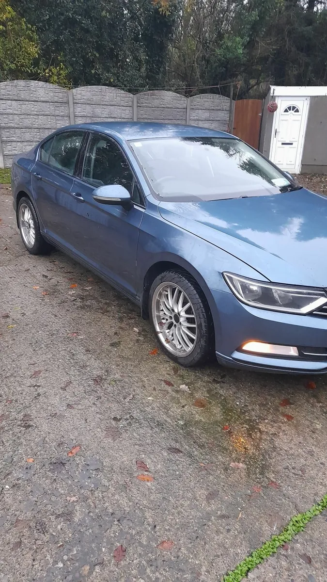 Volkswagen Passat 2015 - Image 4