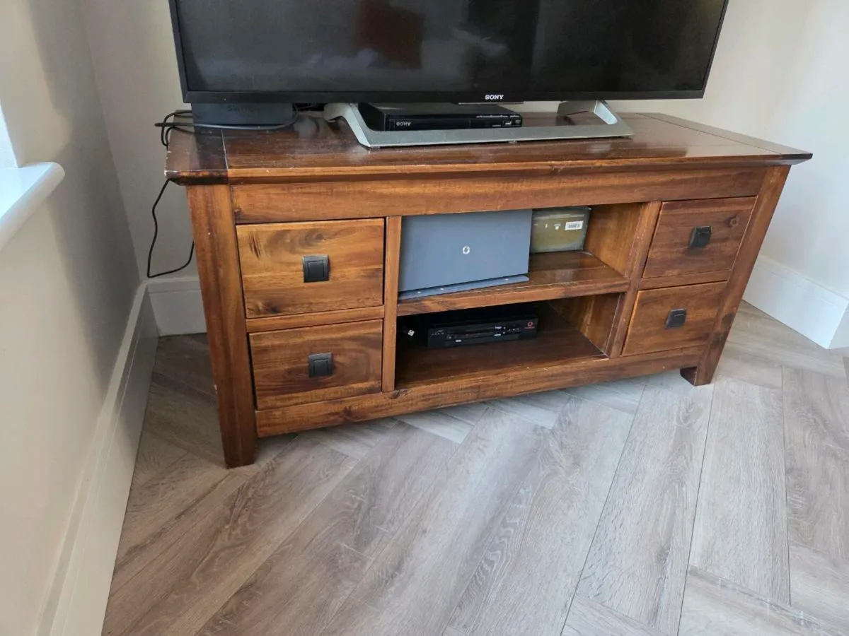 TV unit - Image 1
