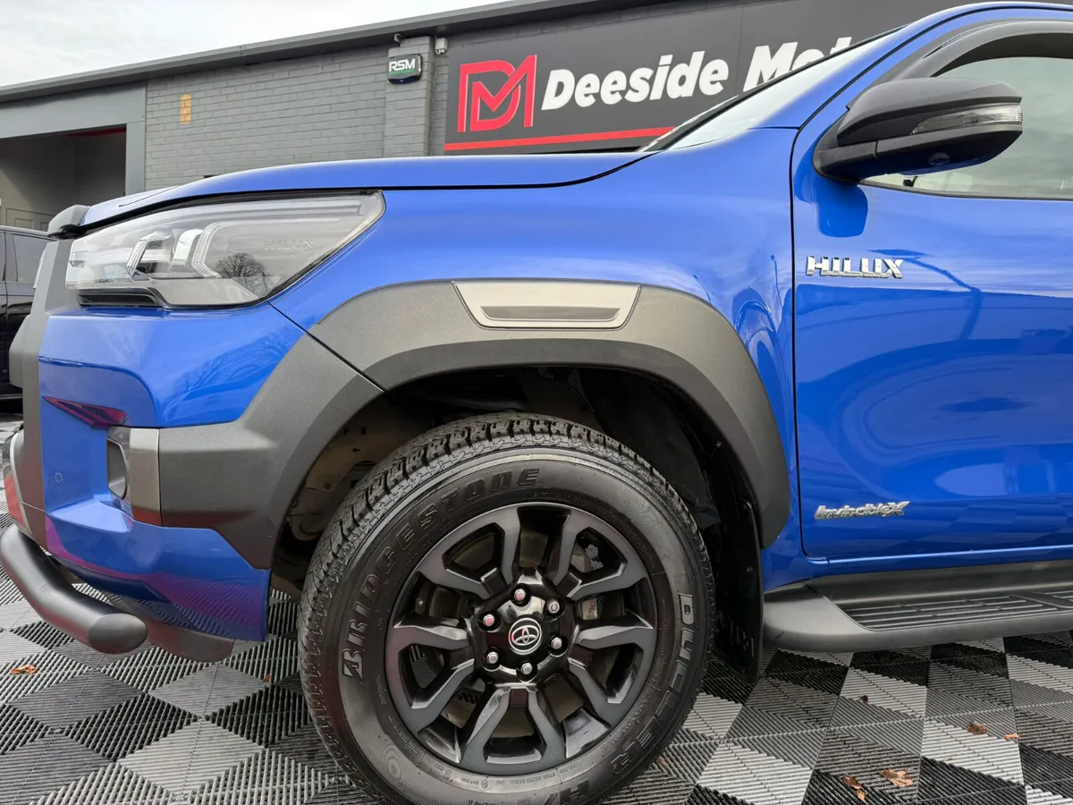 Toyota Hilux 2023, INVINCIBLE X , AUTO, - Image 4