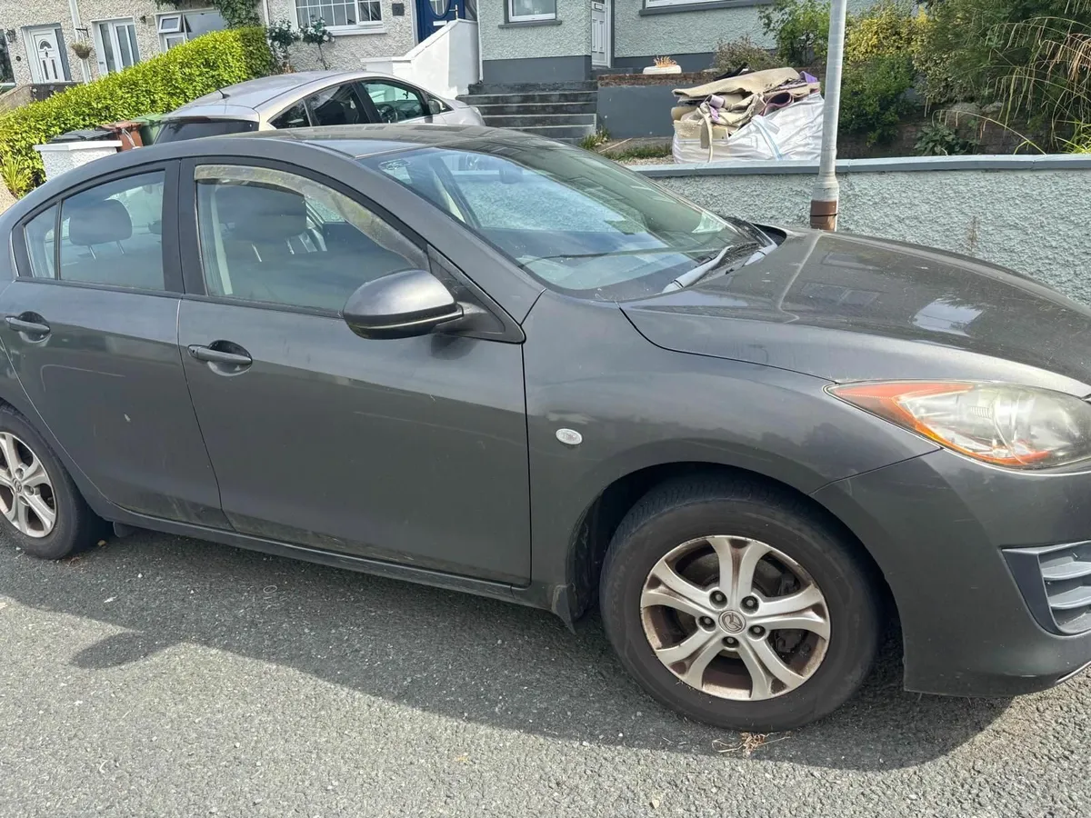 Mazda Mazda3 2011 - Image 1