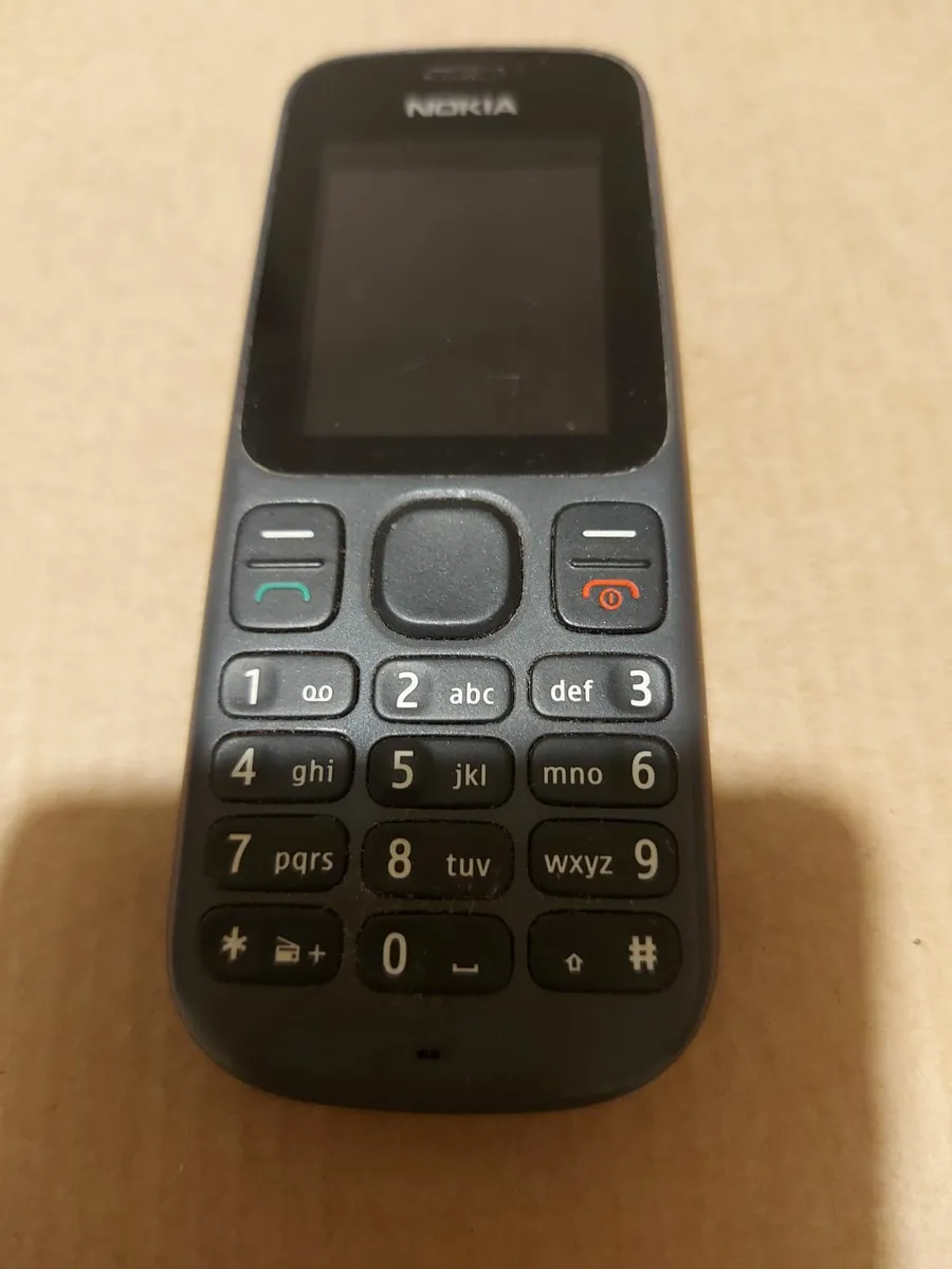 Nokia 100 MobilePhone, mint condition - Image 2