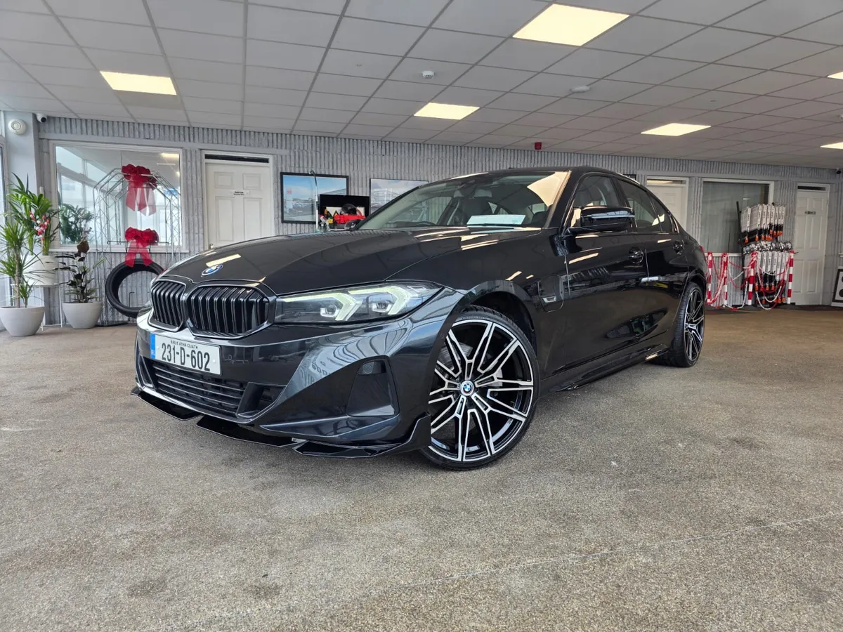 BMW 3-Series 2.0 S3SI Auto Petrol plug in 2023 - Image 1