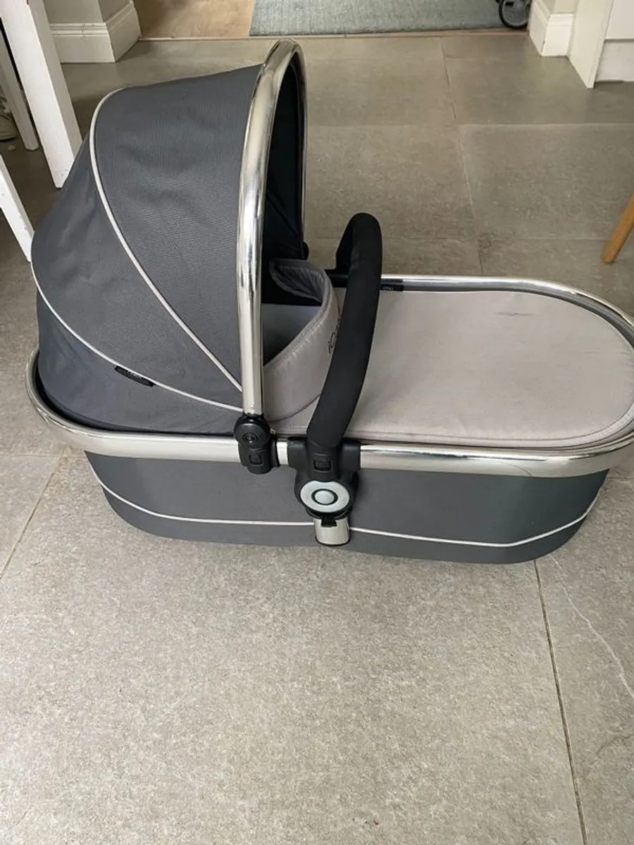 iCandy Carrycot from Peach Range Moonlight Grey - Image 1