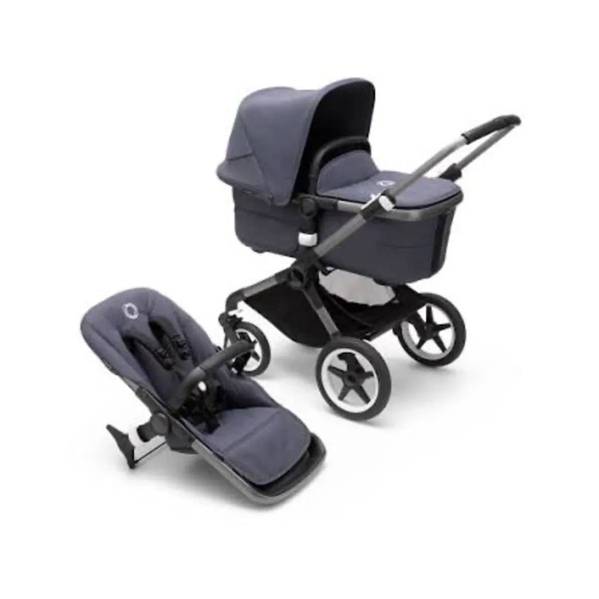 Bugaboo Fox 3 with foot muff - Image 1