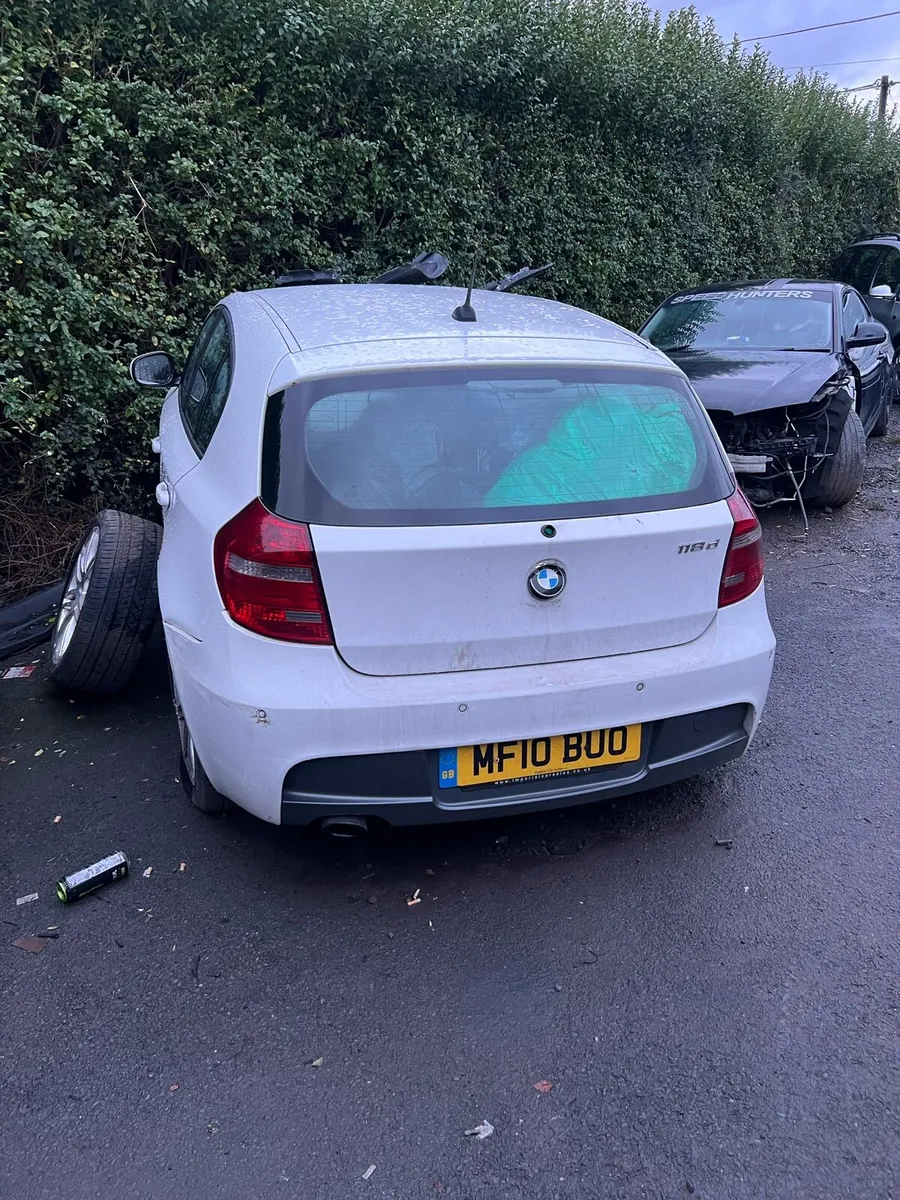 2010 BMW 118d 2.0 diesel for parts - Image 1