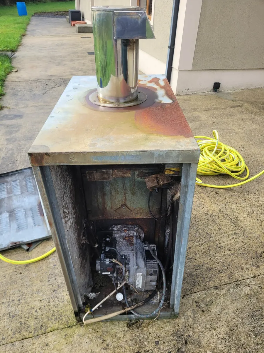 Oil boiler - Image 2