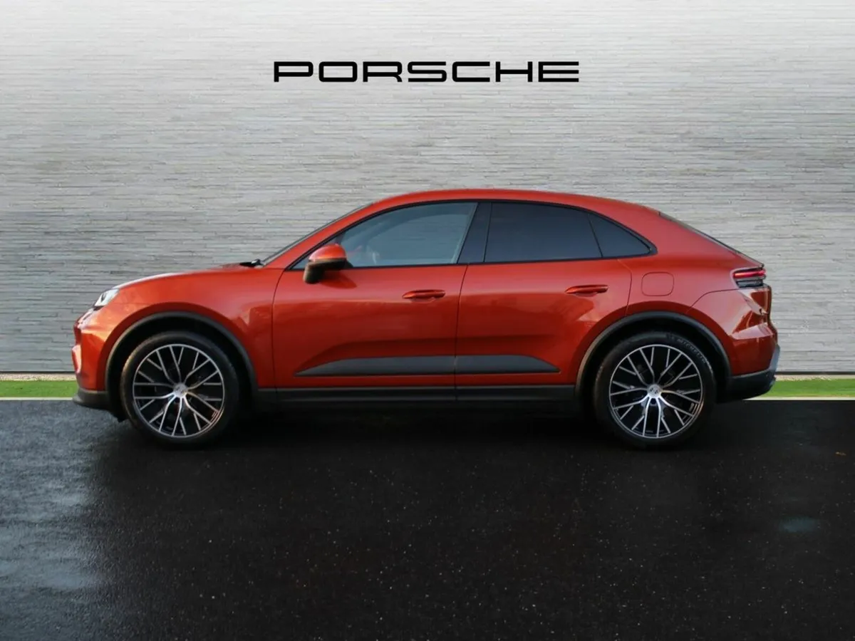 Porsche Macan Electric (New 2026) - Image 4