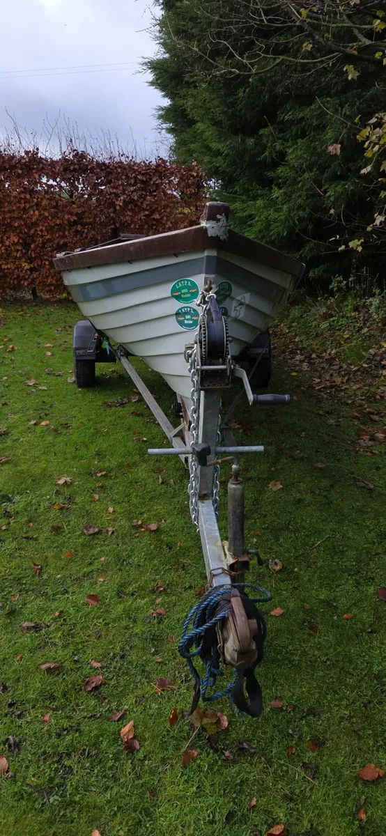 19ft Lake Fishing  Boat and Galvanised heavy trail - Image 4