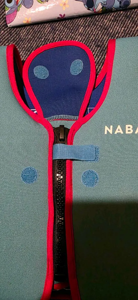 Foam vest for swimming - Image 1