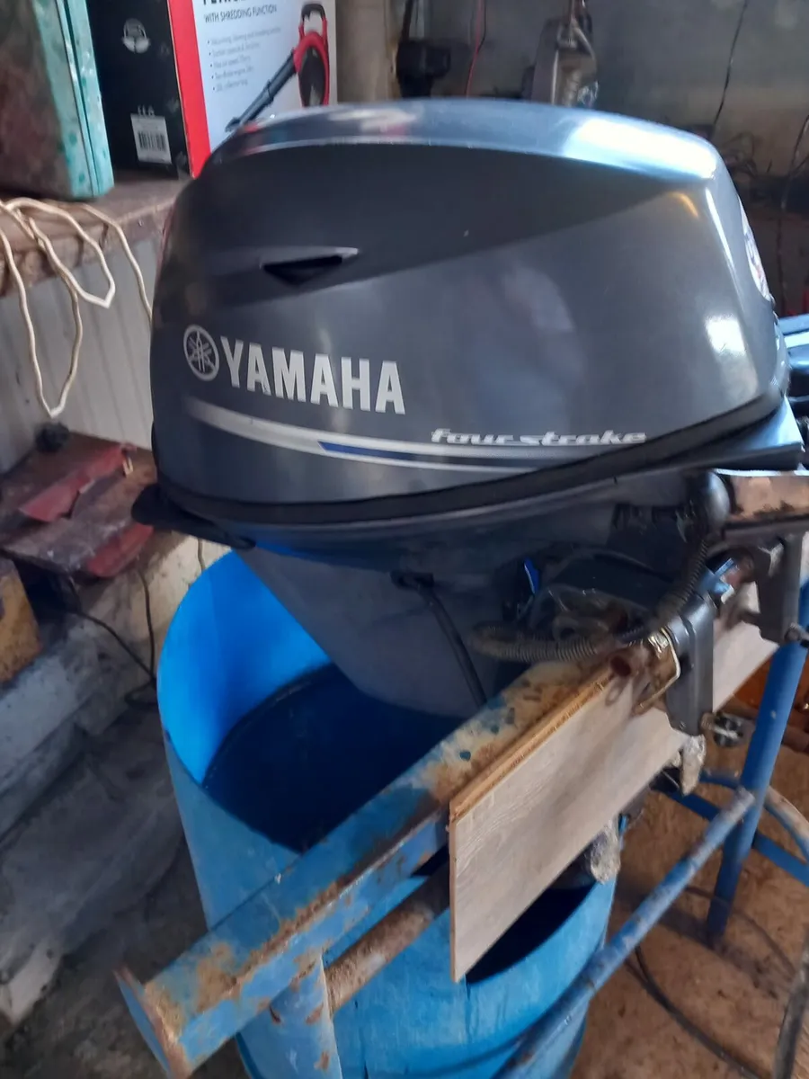 Outboard engine - Image 2