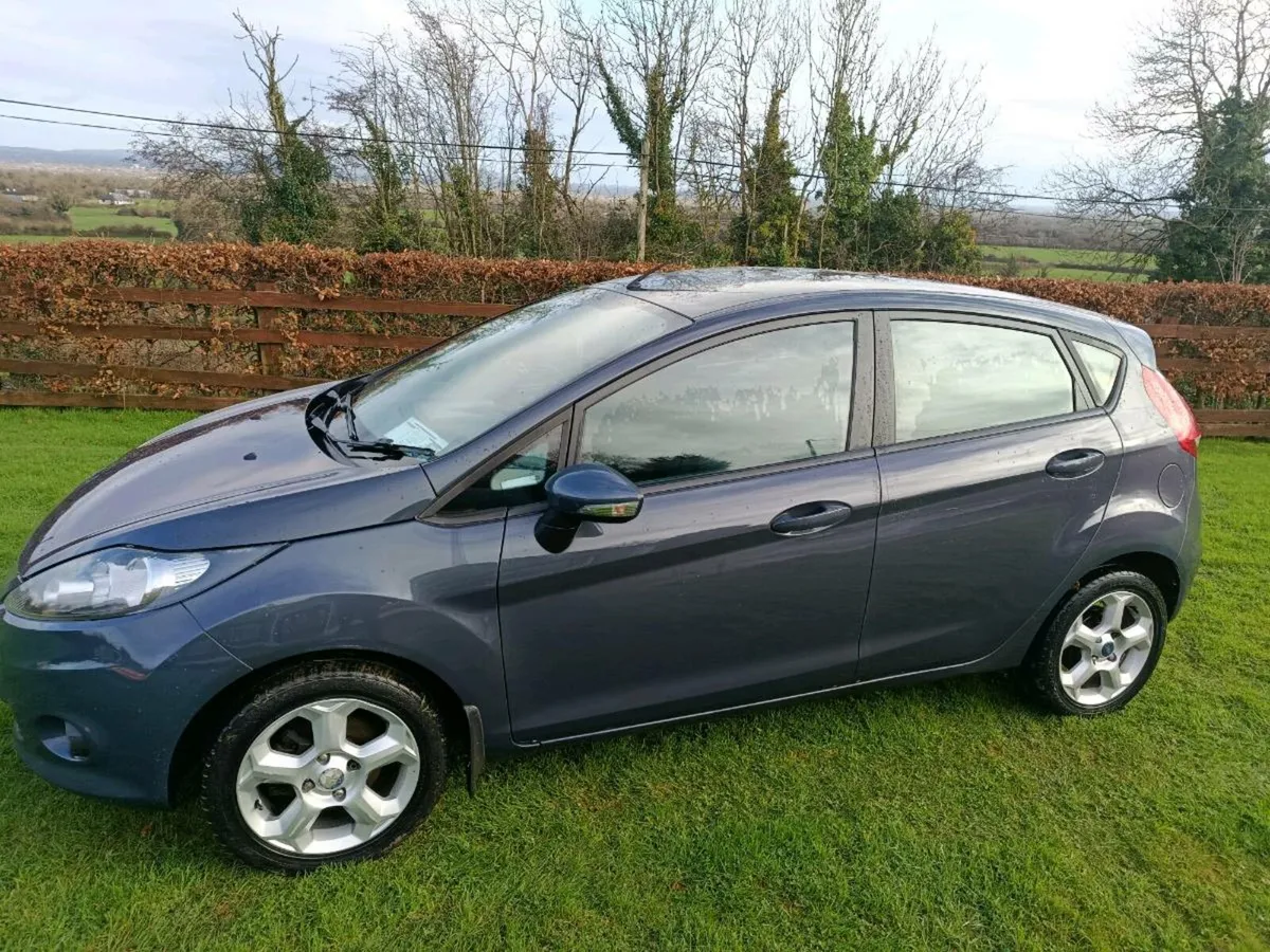 Ford fiesta 2011.Nct 10/26 Tax 5/26 - Image 2