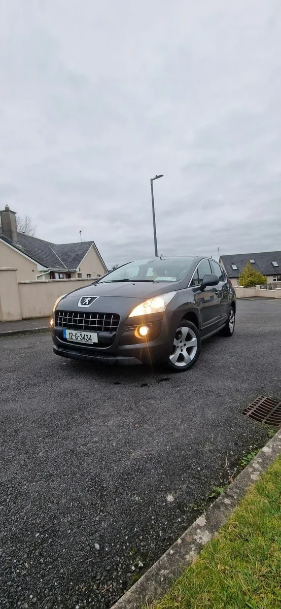 Peugeot 3008 2012 - Image 1