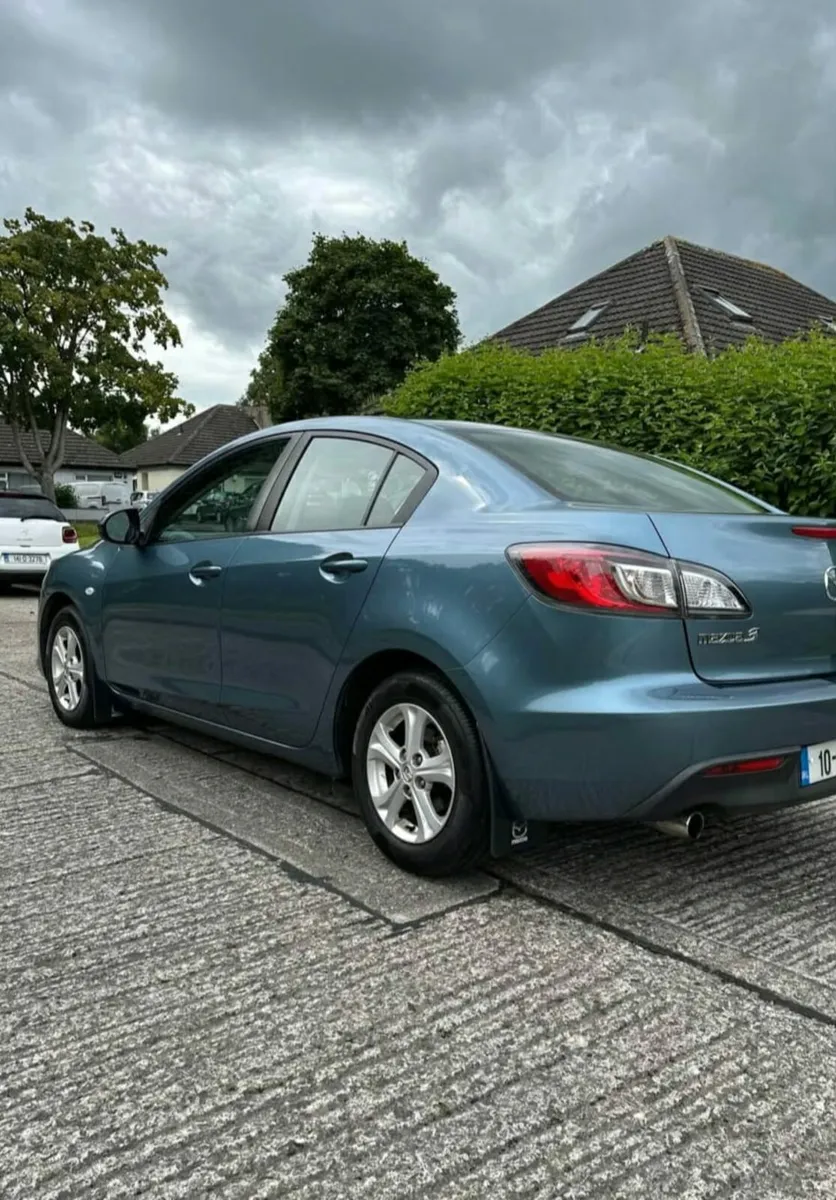 Mazda 3 1.6 diesel 2010 - Image 1