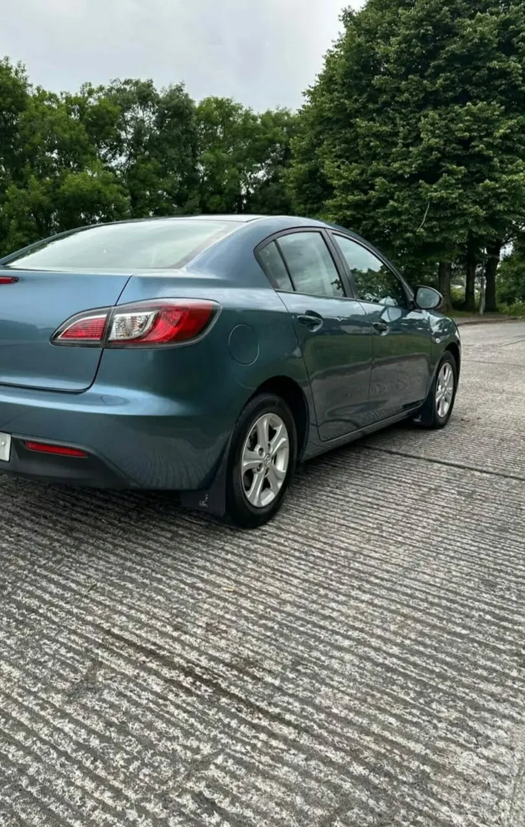 Mazda 3 1.6 diesel 2010 - Image 2
