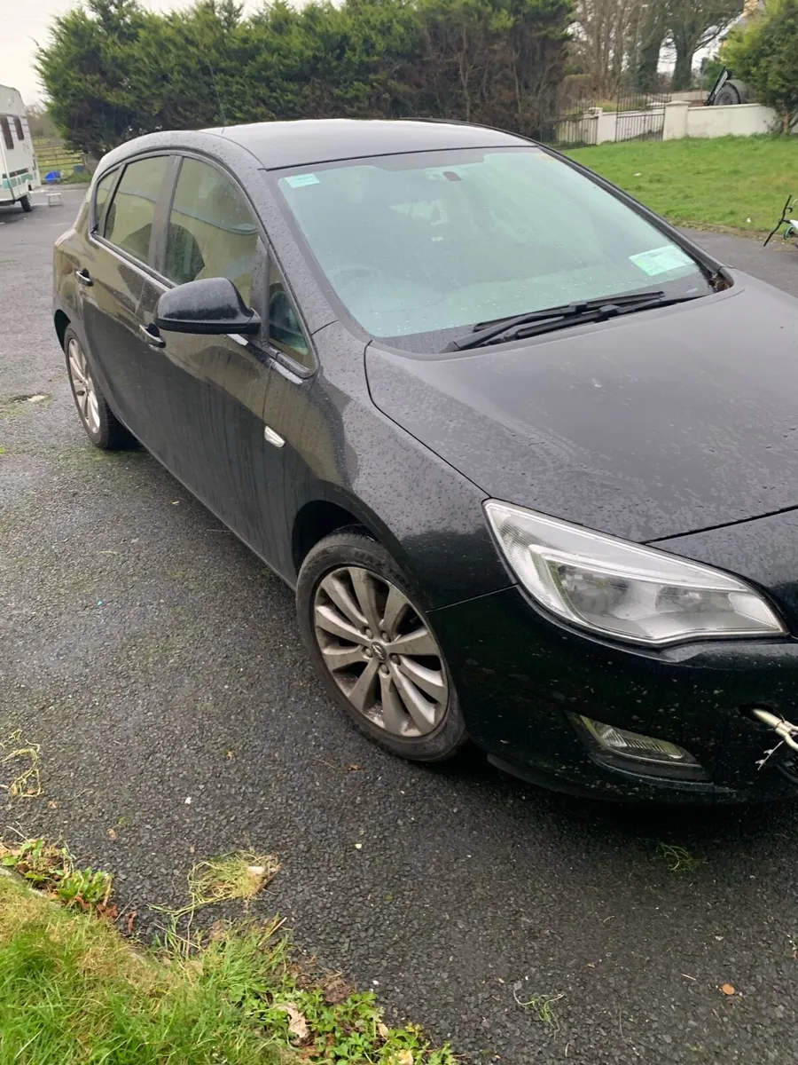 2012 Opel Astra 1.4 petrol Nct 3/26 - Image 2