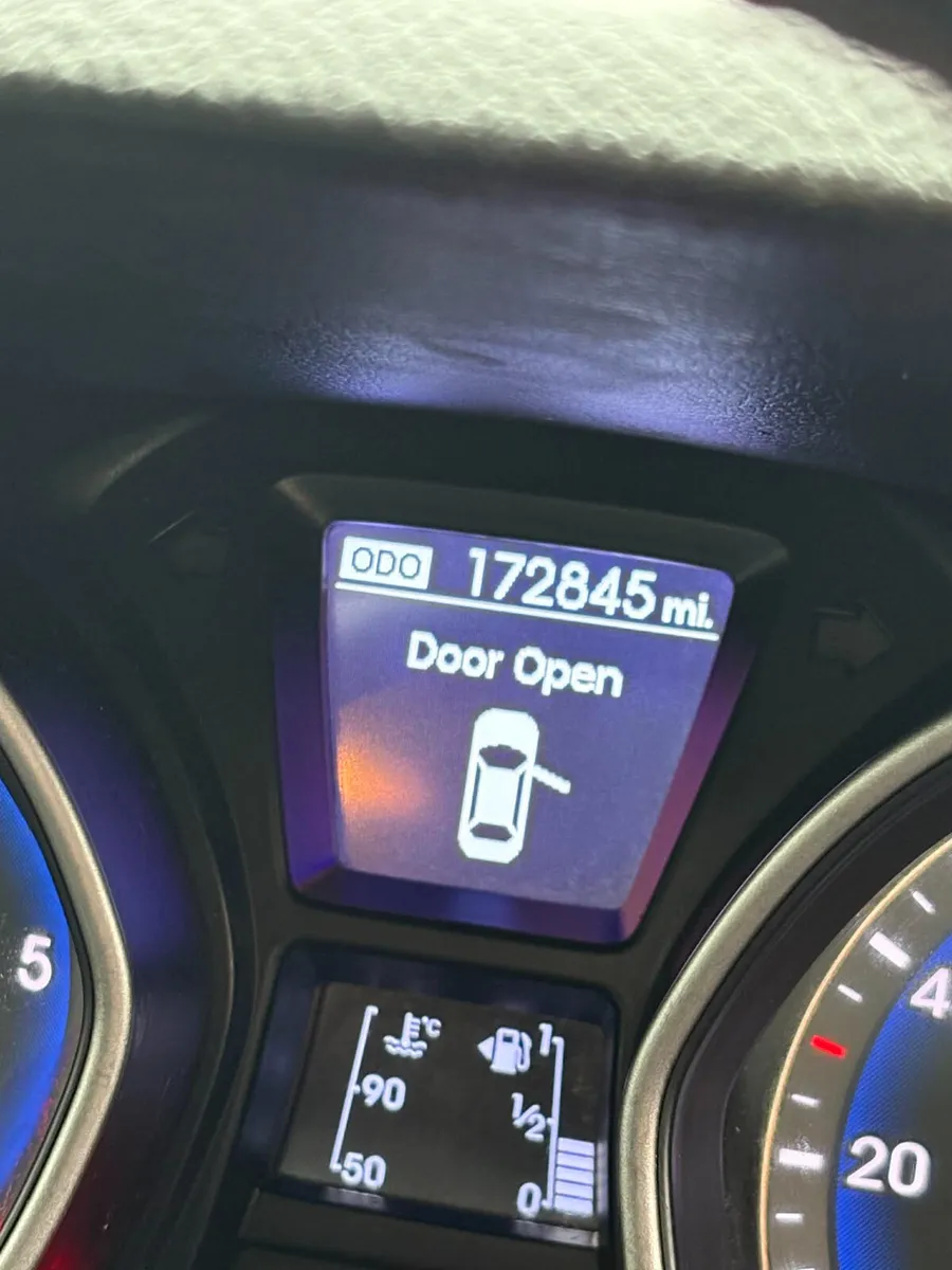 Hyundai i30 2012 diesel nct&tax - Image 4