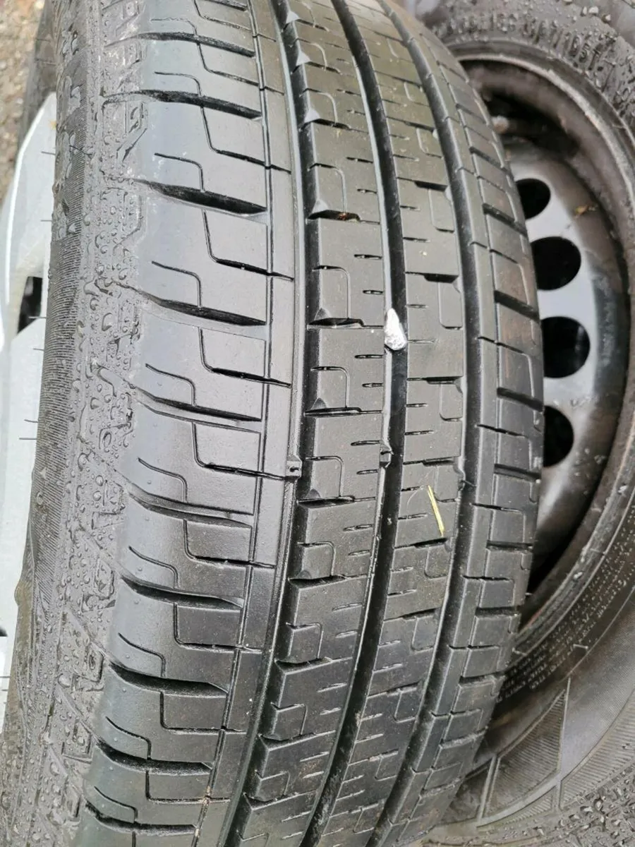 VW Transporter wheels,hubs & tyres - Image 3