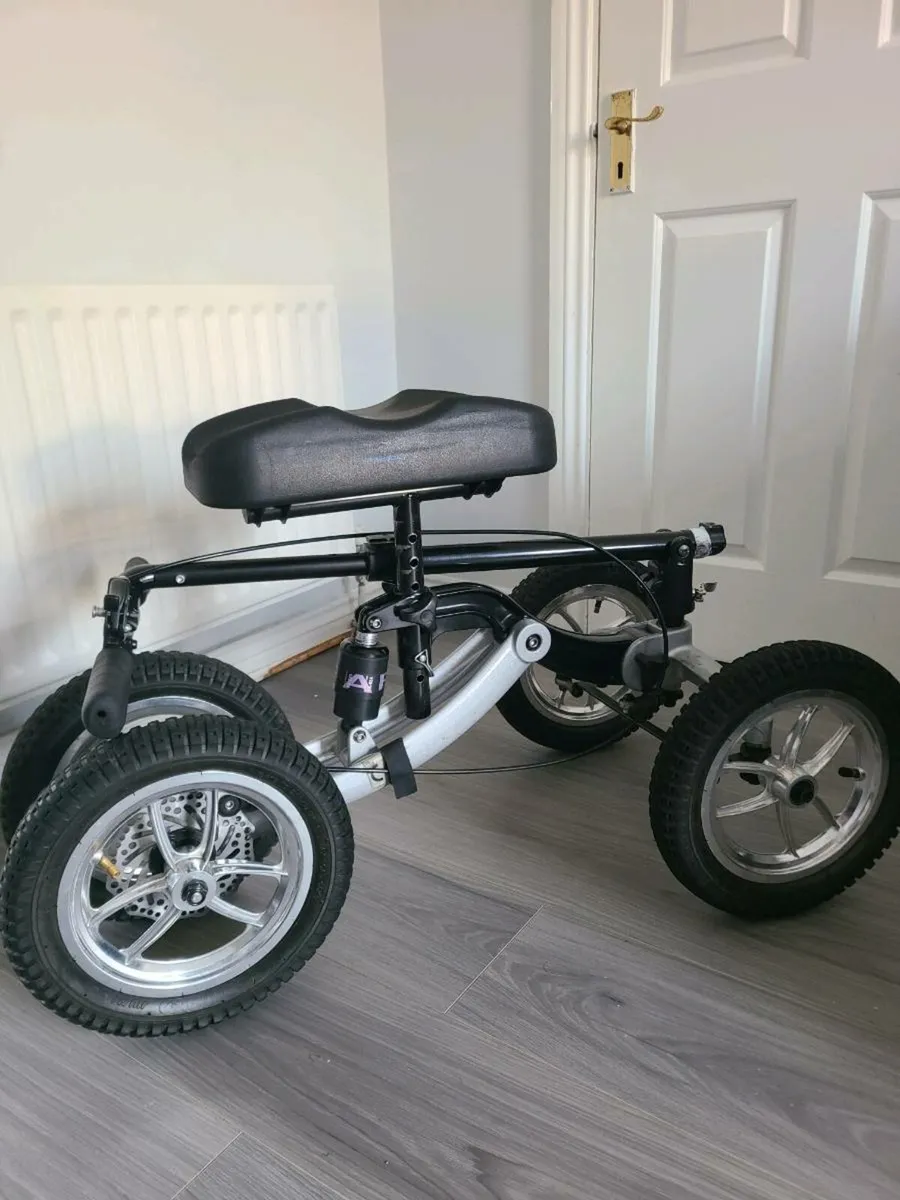 Knee scooter mobility aid - Image 2